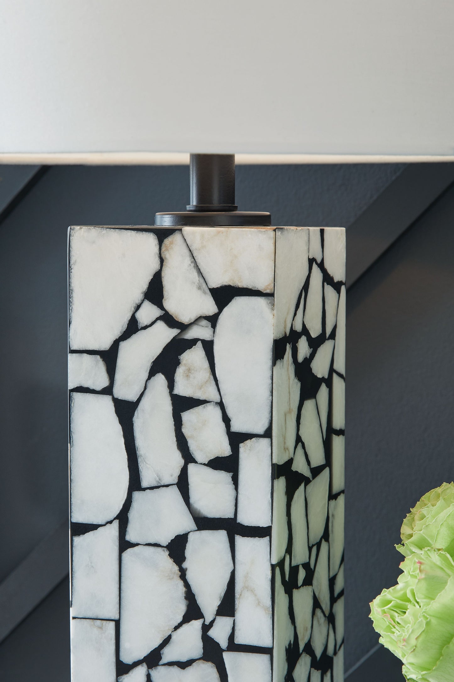 Macaria - Marble Table Lamp - White / Black