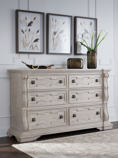 Bruchandi - Antique White - Dresser